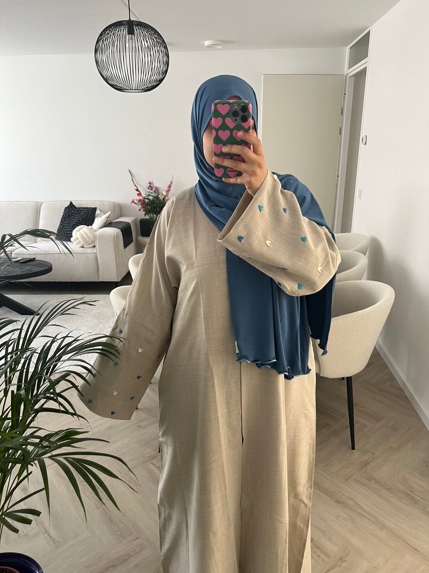 Beige heart abaya - Blue hearts
