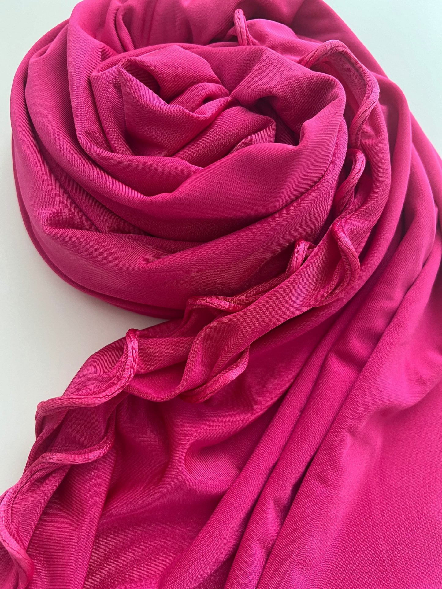 Satin premium jersey line hijab - Bubblegum