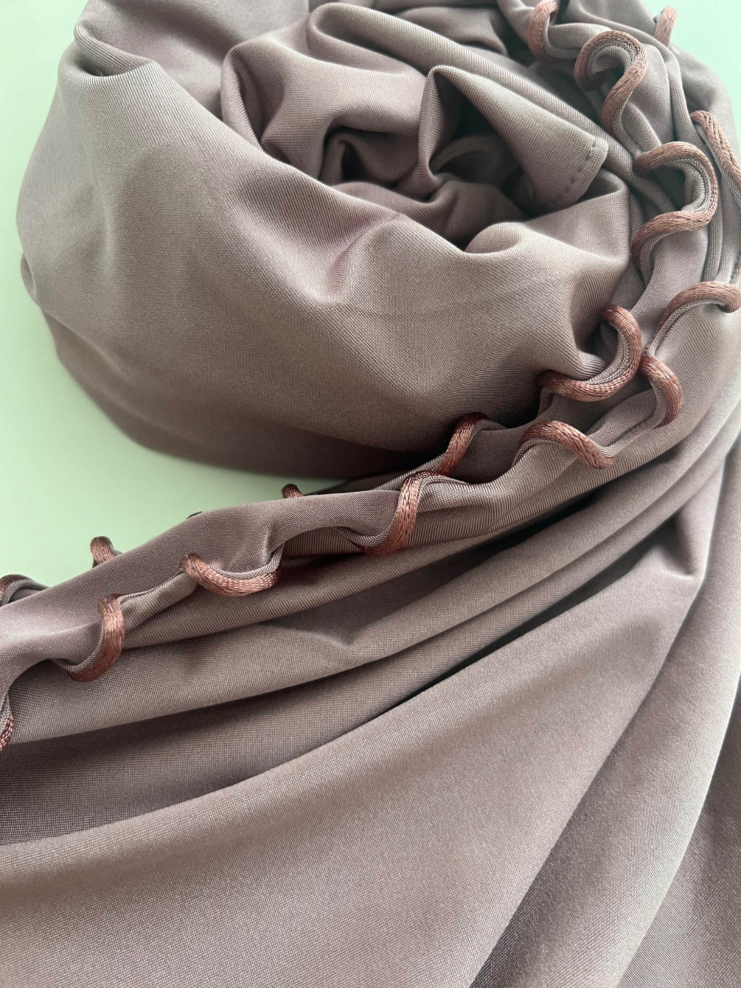 Satin premium jersey line hijab - Flora