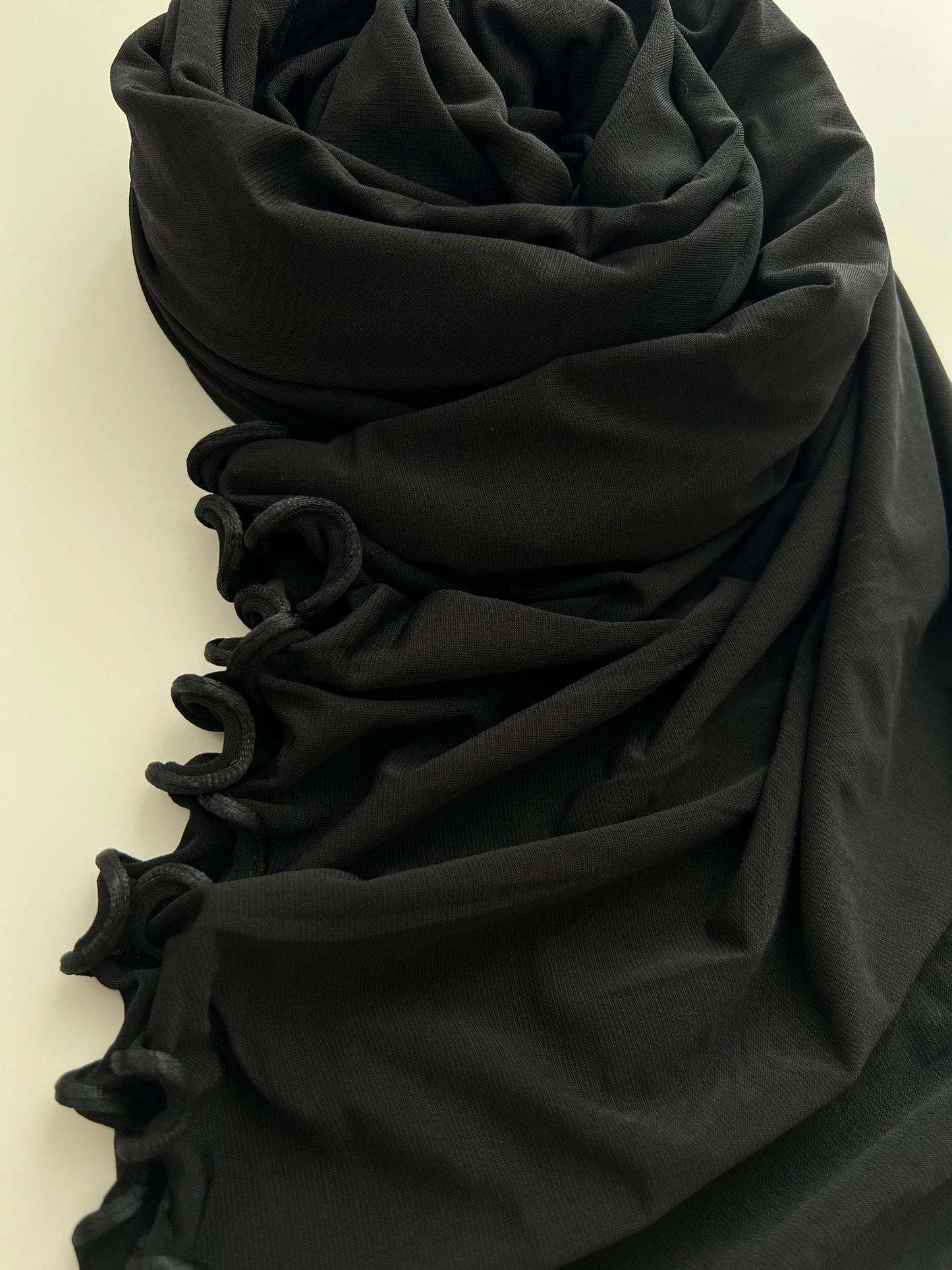 Premium jersey line hijab - Black