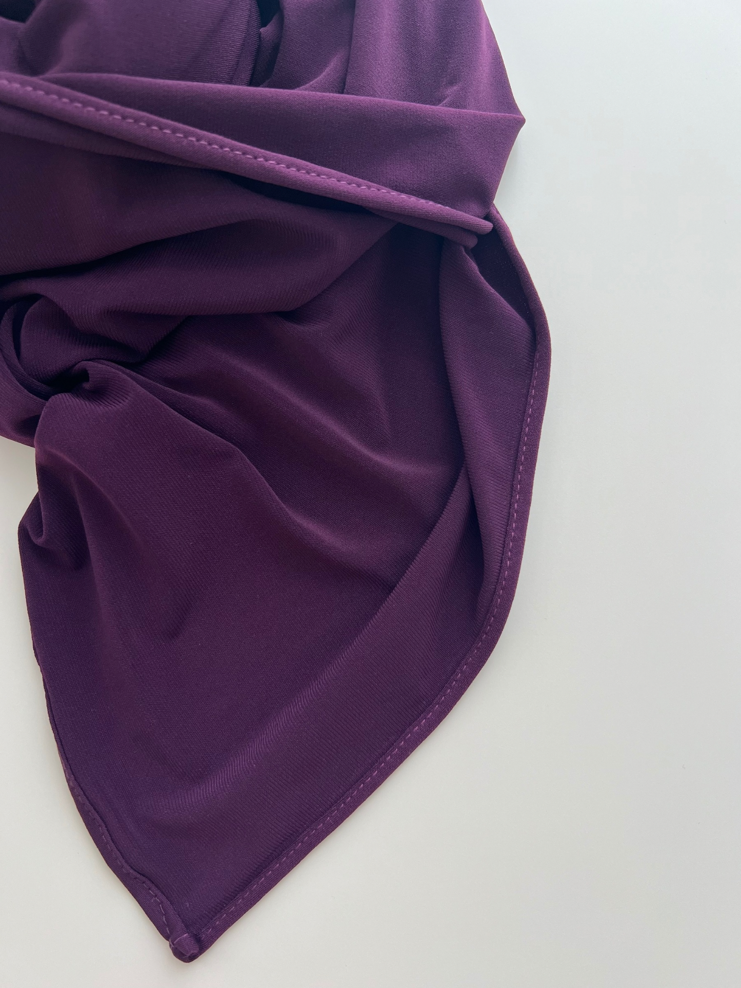 Premium jersey hijab folded - Witch