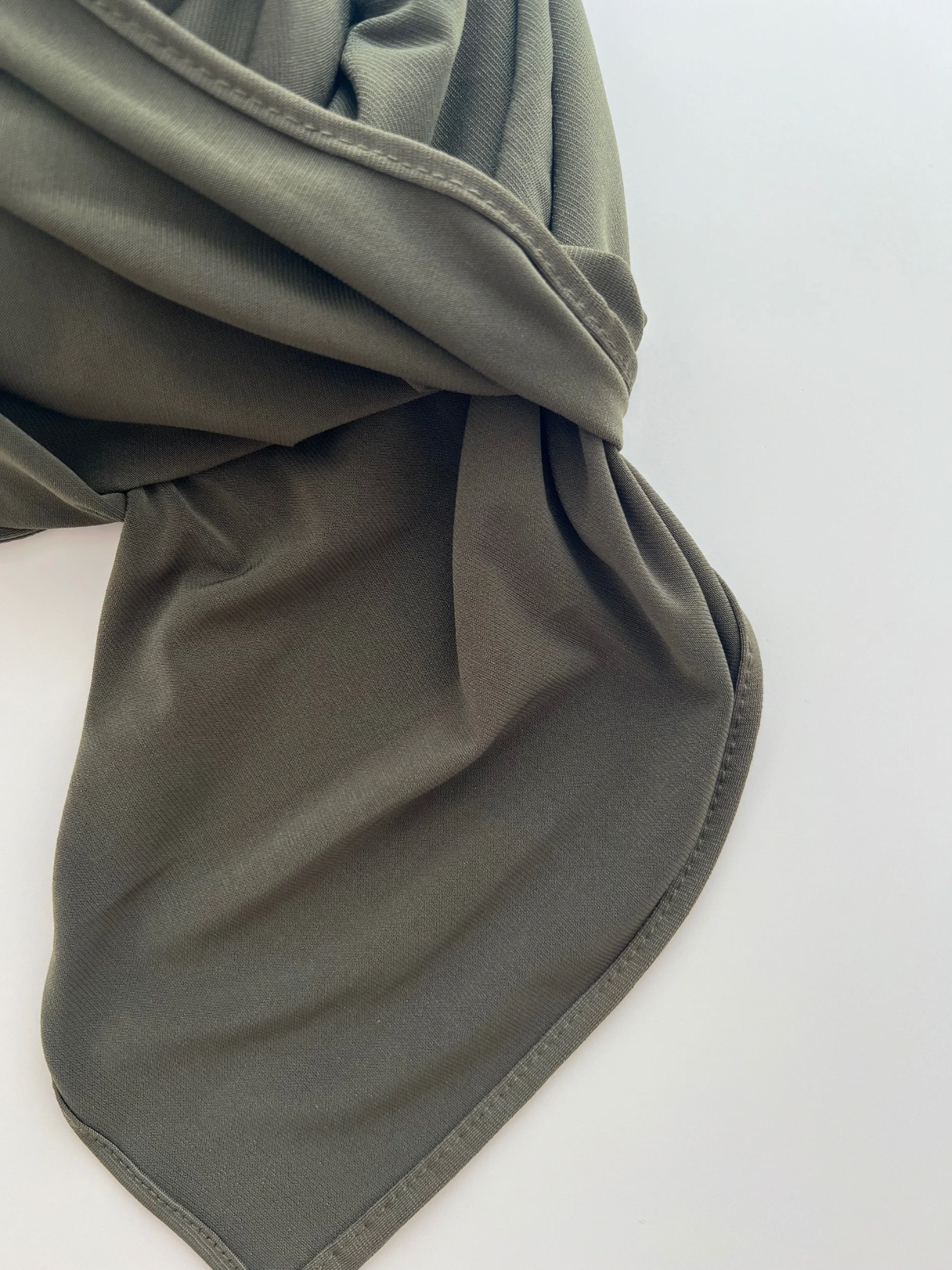 Premium jersey hijab folded - Botanic