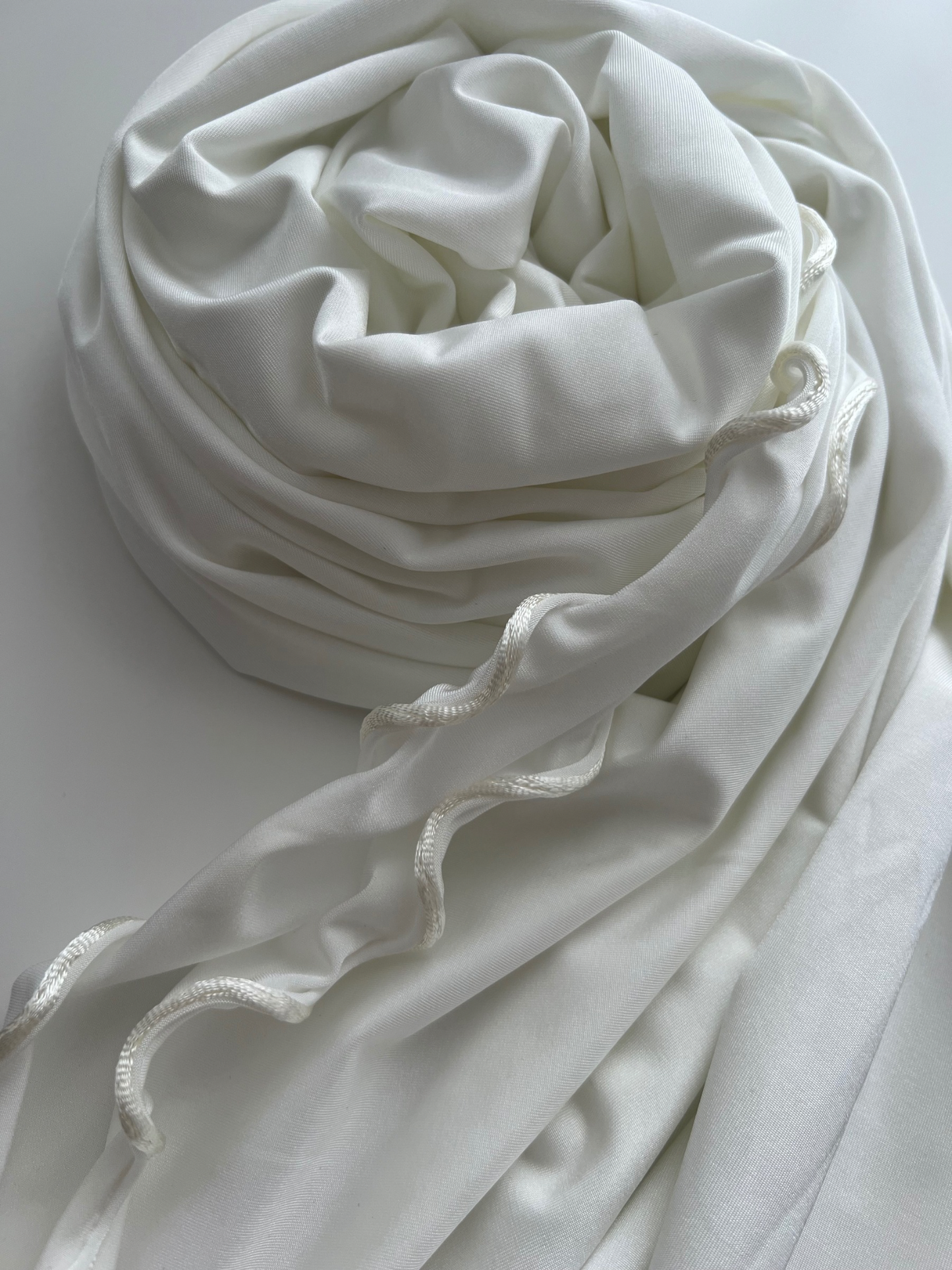 Satin premium jersey line hijab - White